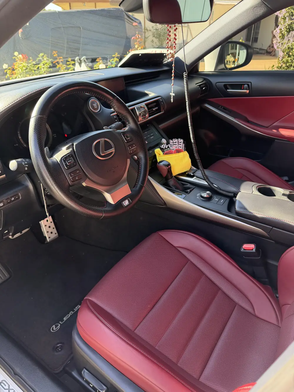Lexus IS red leather interior, detailed